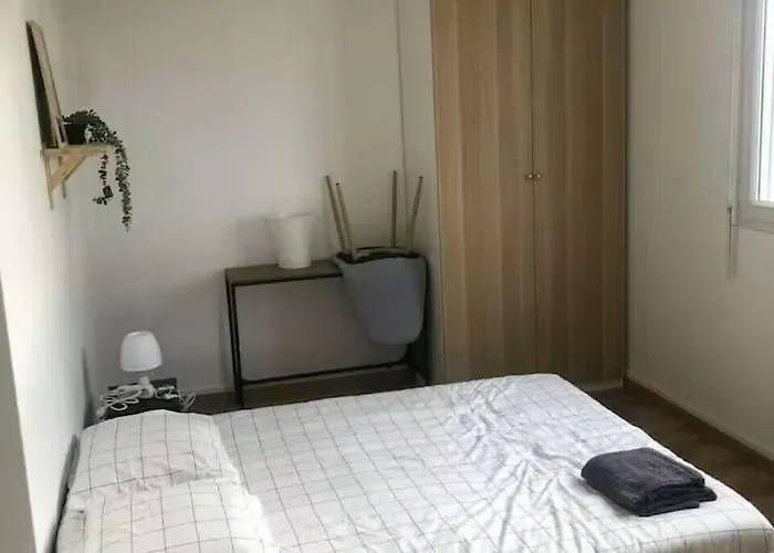 Apartment Private - Shared Tram A-v1-3 Merignac (Gironde)